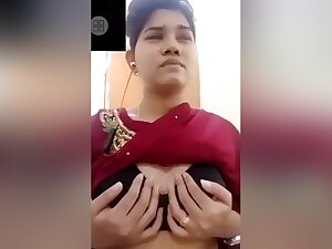 Cute Bangla Girl Shows Boobs On Vc