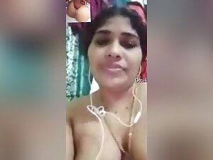 Sexy Bhabhi Shows Her Boobs On Vc Part 1