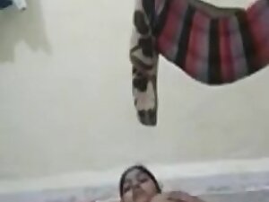 Big Boobs Bhabhi Fingering Her Pussy On Cam