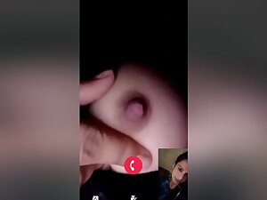 Today Exclusive- Sexy Bihari Girl Showing Her Boobs On Video Call Part 1