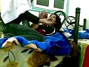 BF Invites His GF at Home For 1St Time Sex