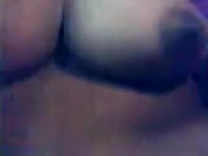 Tamil Auntyâ€™s Big Boobsuck