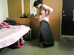 Pregnant Bhabhi Changing