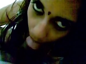 Horny homemade shaved pussy, bedroom, indian couple adult video