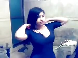 2 Hindu wonderful cleavage cuties dancing