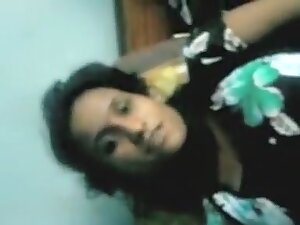 Desi College Girl Showing Her Hairy Chut To Her Boyfriend