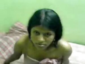 Desi Gf Naked Show2