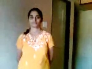 Yellow costume comming off