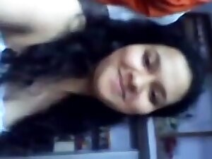 Elder bhabhi boobs show