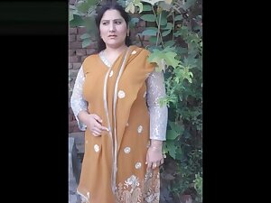 bhabi react on her video