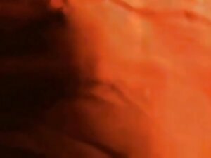 Indian Girlfriend Exposes Her Body