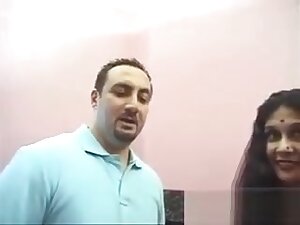 Arab Slut Gets Fucked