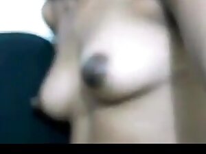 Desi chick flashes her puffy nipples