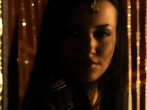 Sexy Erotic Indian MILF